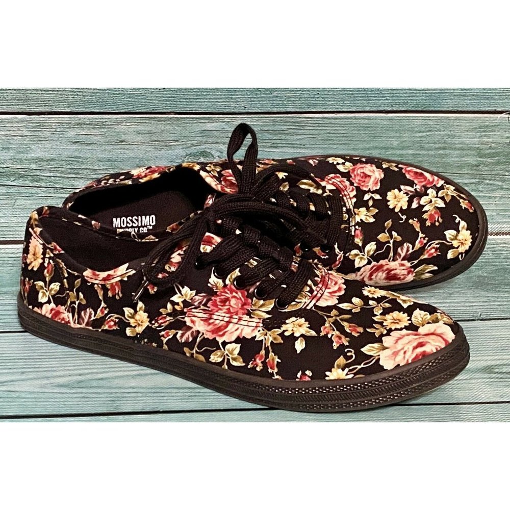 Mossimo Supply Co Black Floral Low Top Lace Up Womens Skater Shoe Sneakers 10
